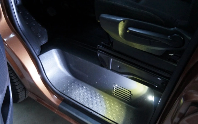Renault Trafic cena 79500 przebieg: 210000, rok produkcji 2016 z Bodzentyn małe 277